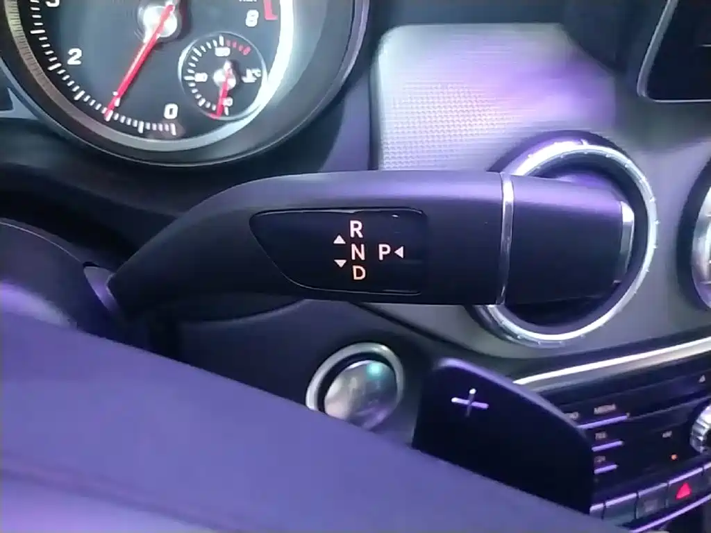 Mercedes-Benz CLA 2018 — фото 14