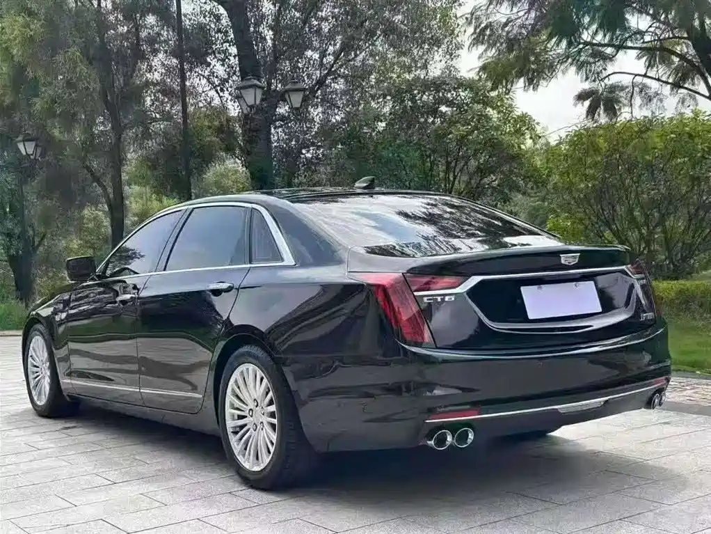 Cadillac CT6 2023 — фото 10