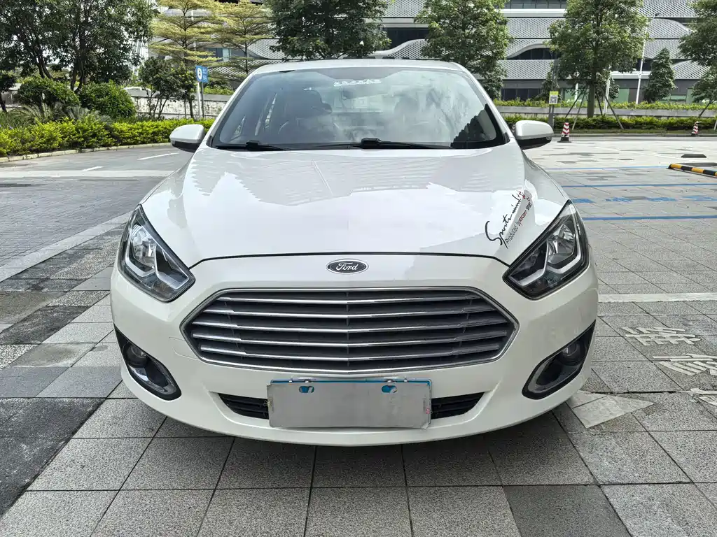 Ford Forrest 2016