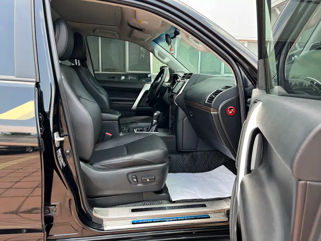 Toyota Prado 2019 — фото 24