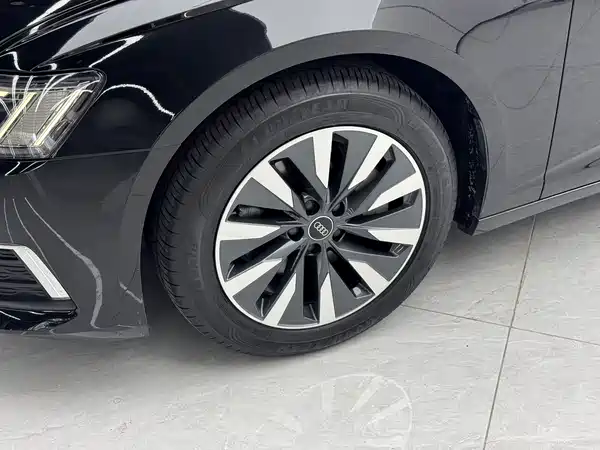 Audi A6L 2022