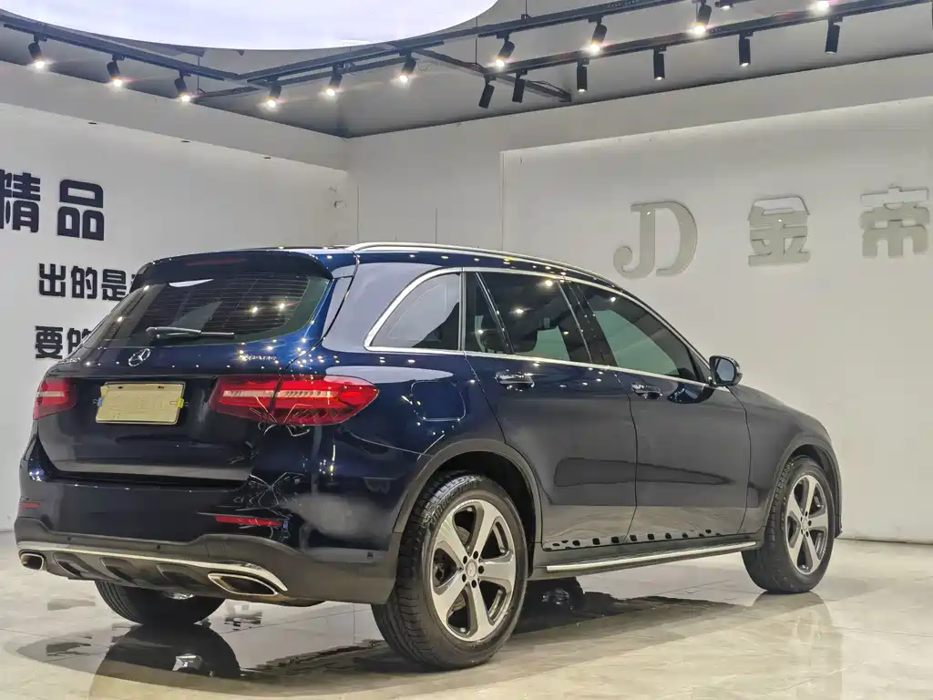 Mercedes-Benz GLC 2016 — фото 14
