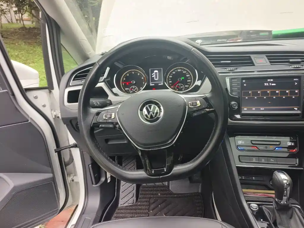 Volkswagen Touran 2021