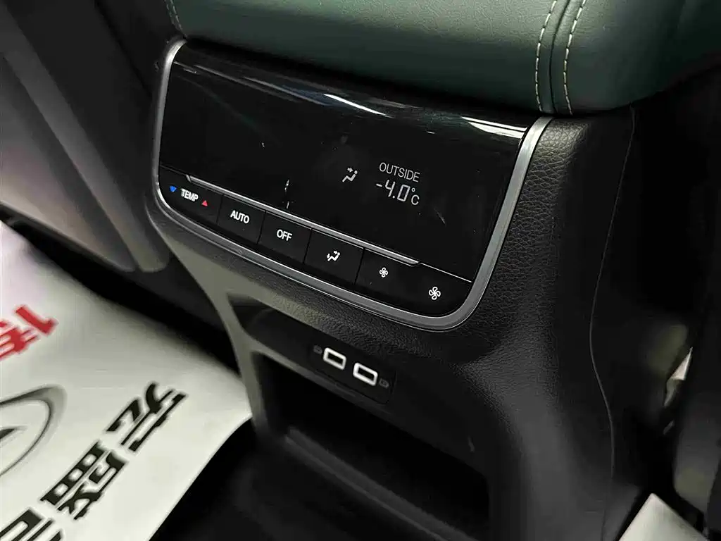 GAC Motor Trumpchi GS8 2021 — фото 13