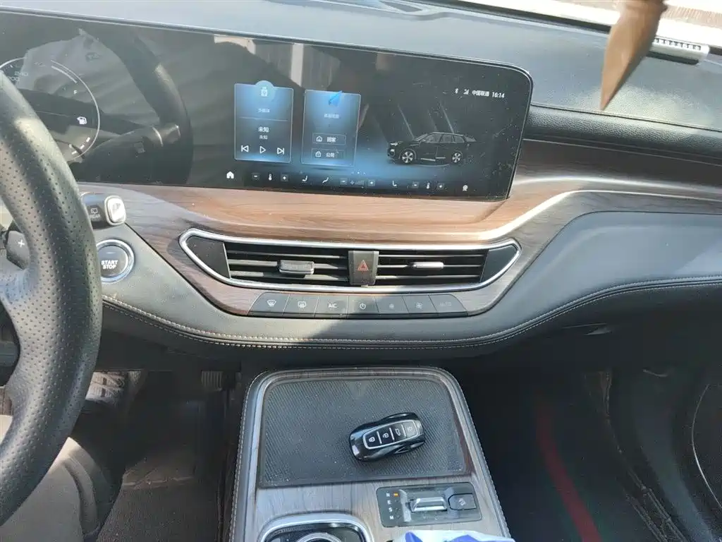 Ford Territory 2022 — фото 14