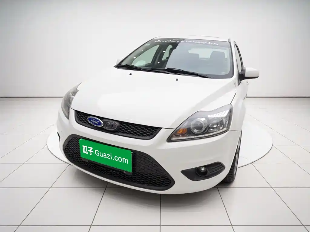 Ford Focus 2015 — фото 1