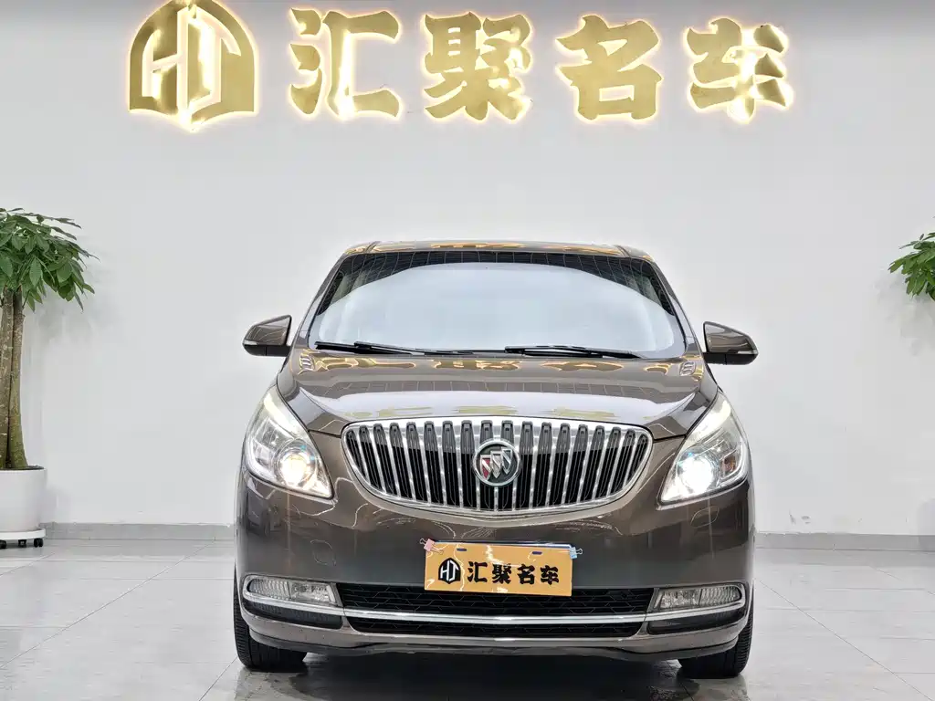 Buick GL8 2014 — фото 1
