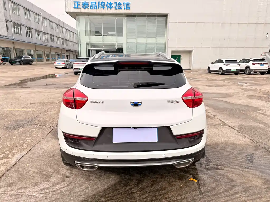 Geely Emgrand GS 2017