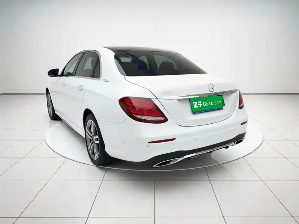 Mercedes-Benz E-Class 2019 — фото 4
