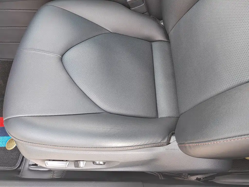 Toyota Camry 2023 — фото 13