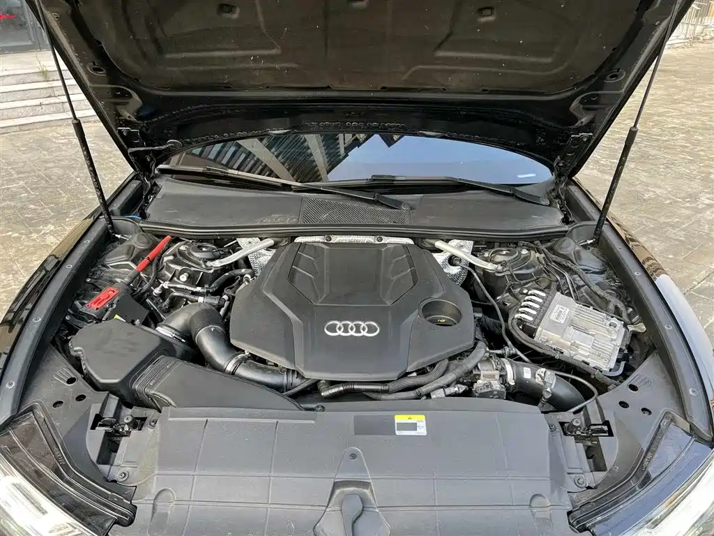 Audi A6 2021 — фото 13