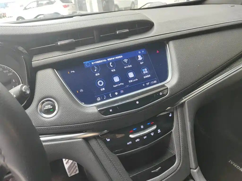 Cadillac XT5 2021 — фото 9