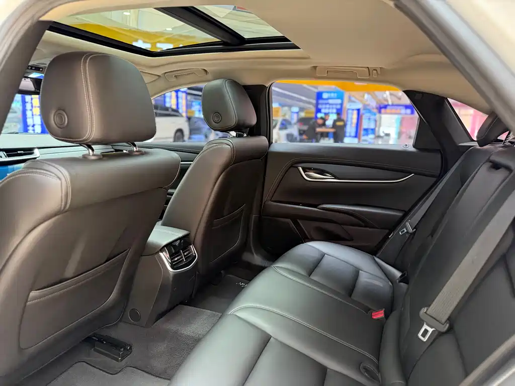 Cadillac XTS 2019 — фото 9
