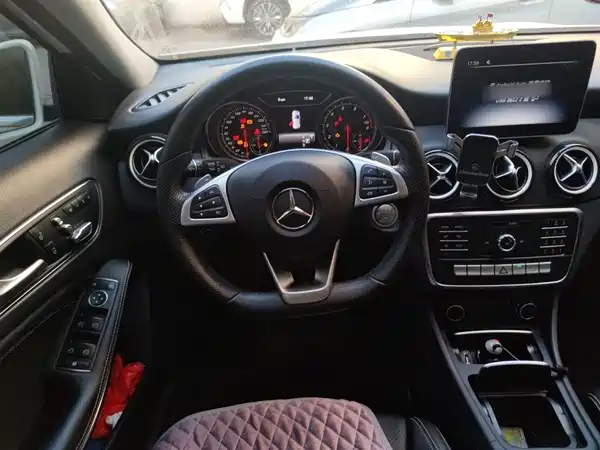 Mercedes-Benz GLA 2019