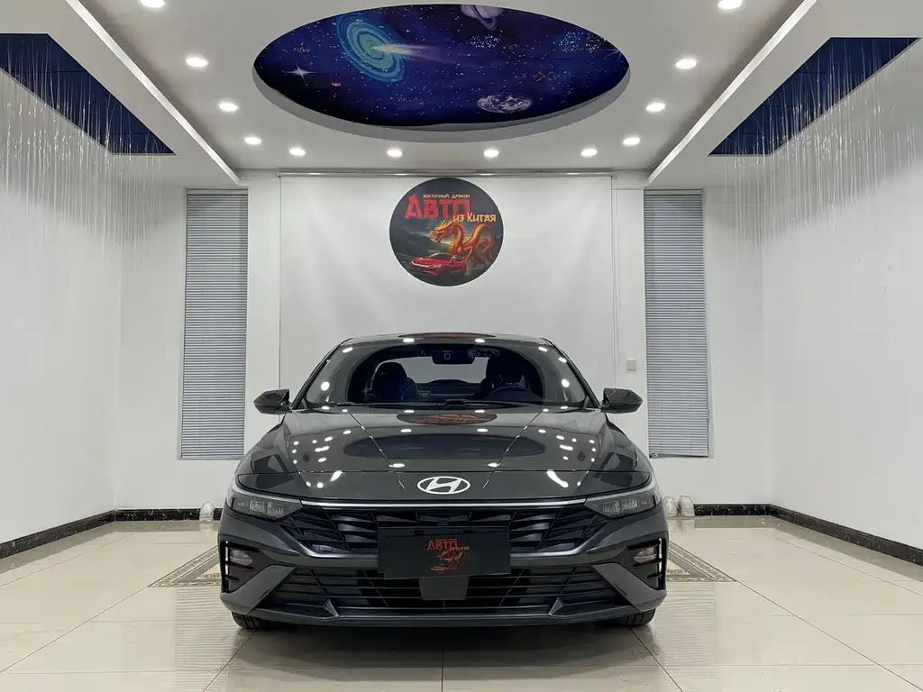 Hyundai Elantra 2024