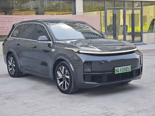 Li Auto L8 2023