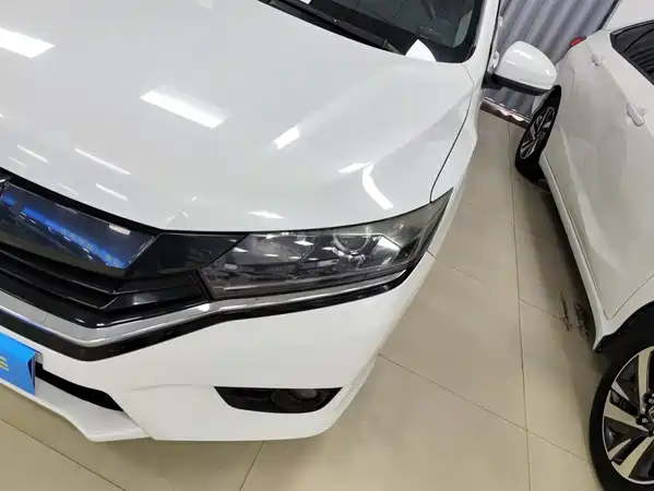 Honda Greiz 2017