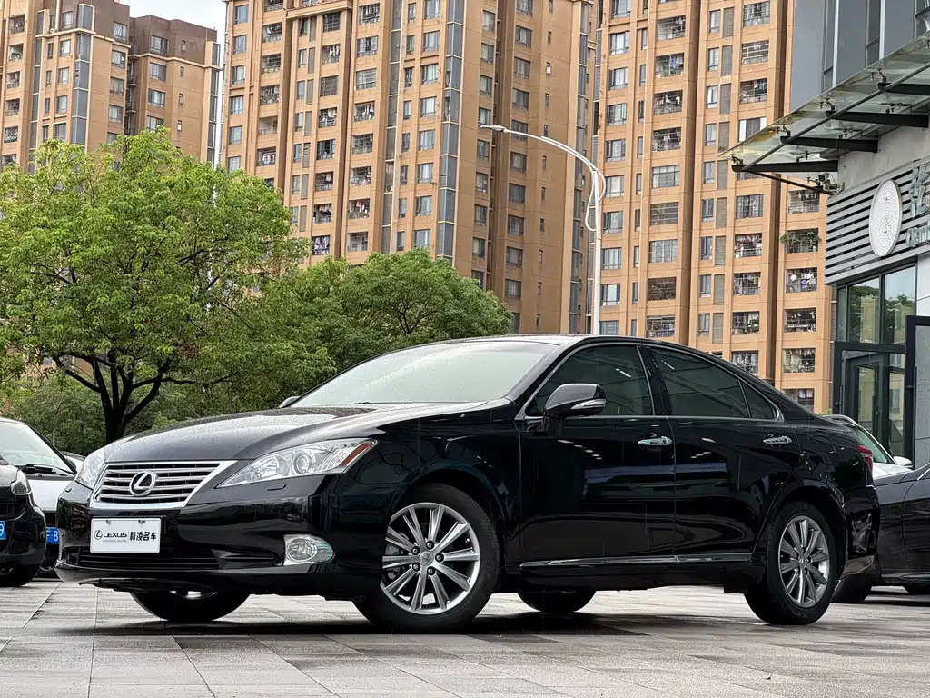Lexus ES 2011