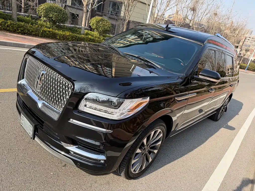 Lincoln Navigator 2020 — фото 1