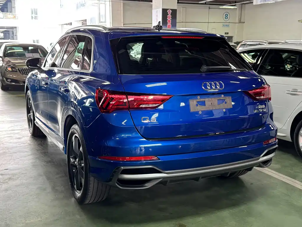 Audi Q3 2020 — фото 14