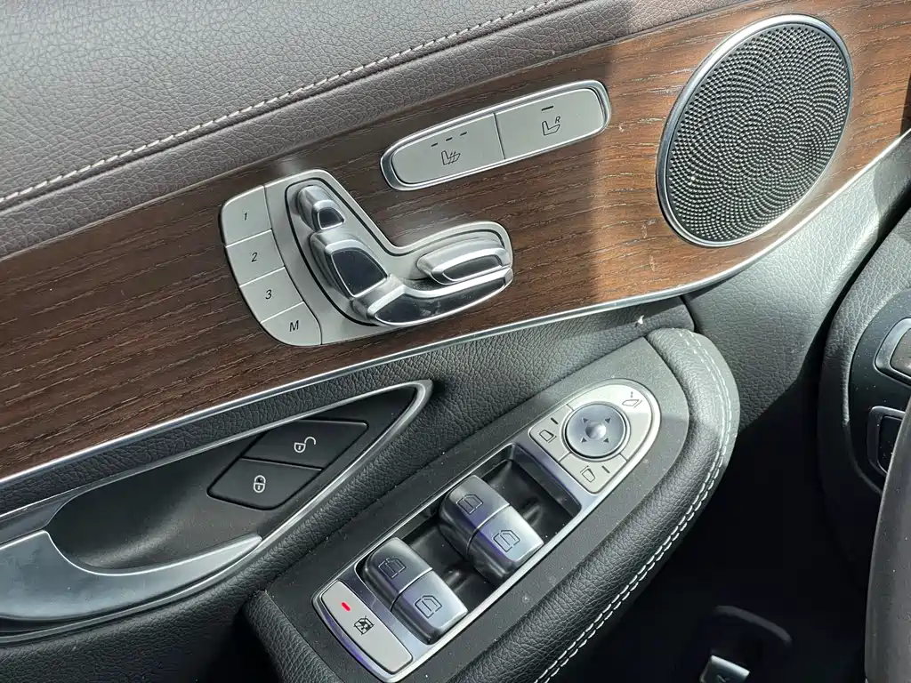 Mercedes-Benz GLC 2021 — фото 11