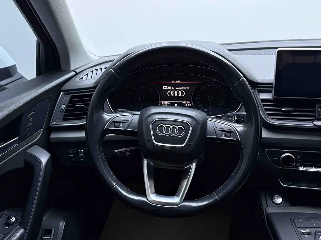Audi Q5L 2019 — фото 14