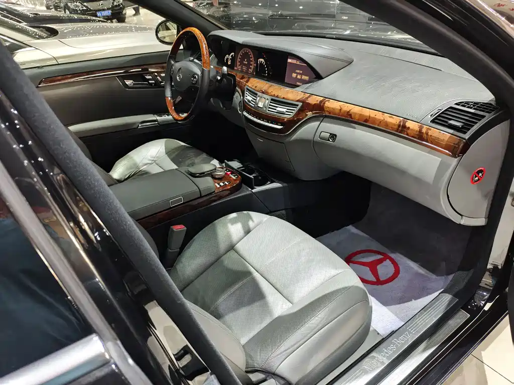 Mercedes-Benz S-Class 2008 — фото 12