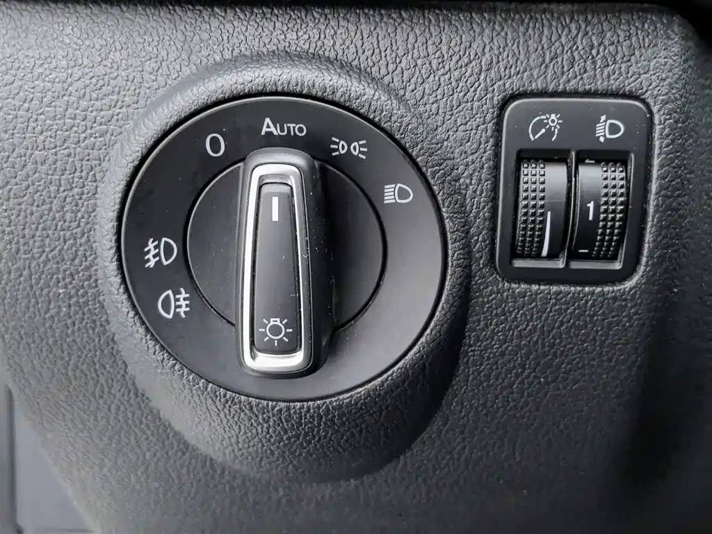 Volkswagen Tiguan 2019 — фото 21