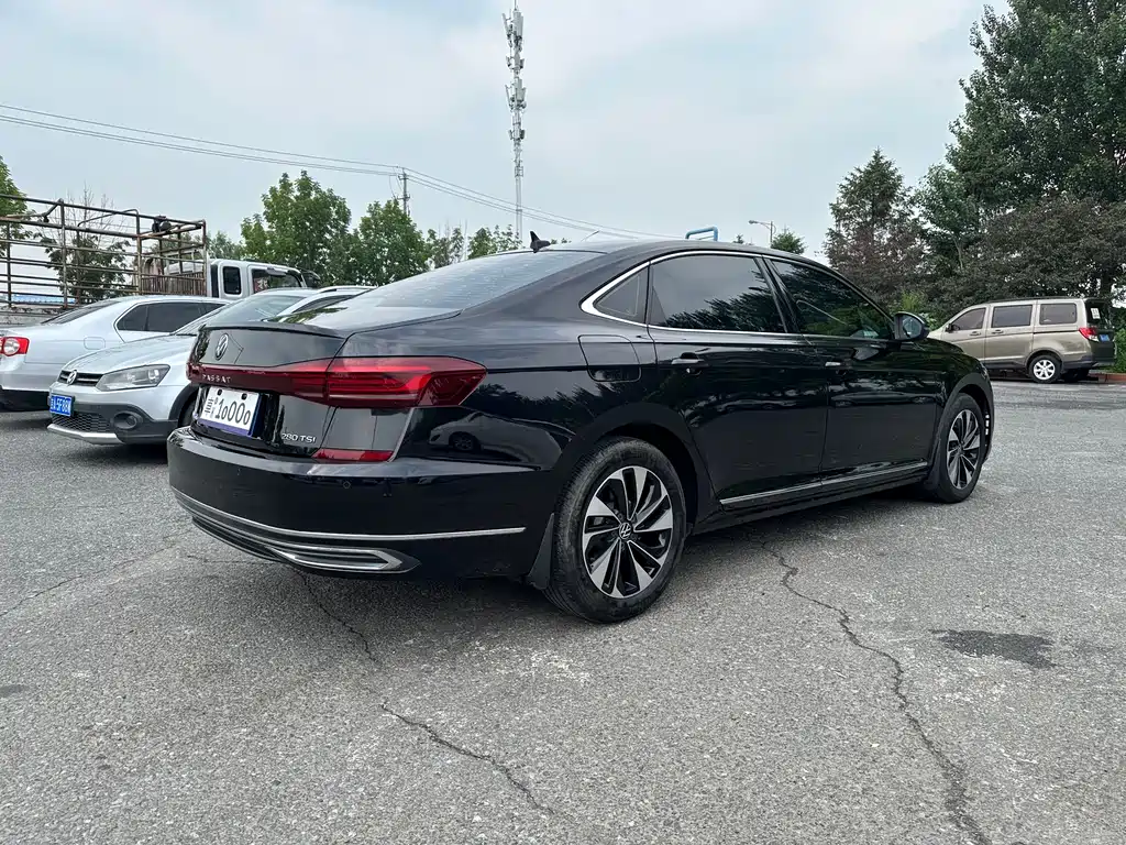 Volkswagen Passat 2021