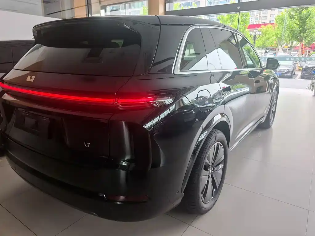 Li Auto Li L7 2026