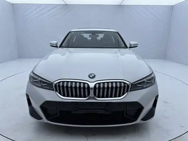 BMW 3 Series 2023