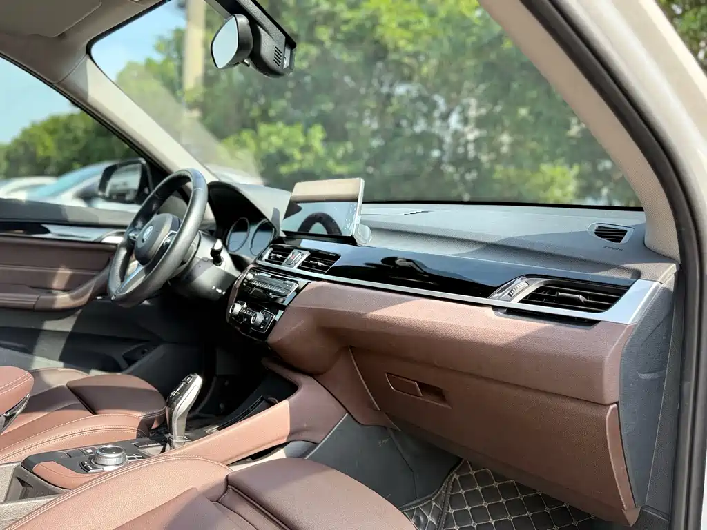 BMW X1 2021 — фото 10