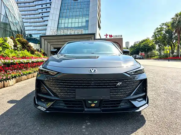 Changan UNI-V 2024