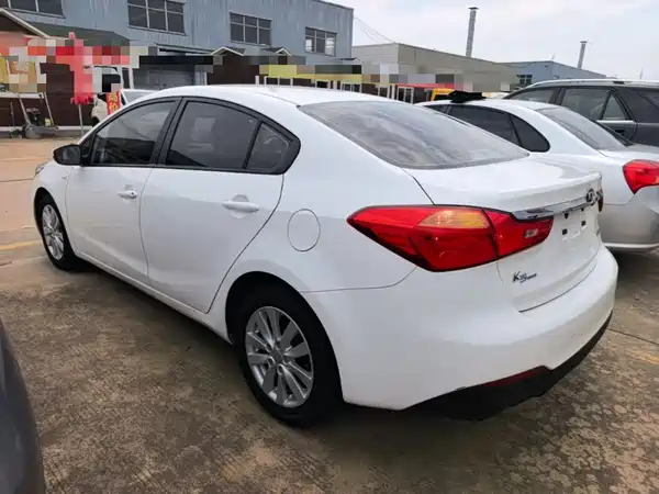Kia K3 2015