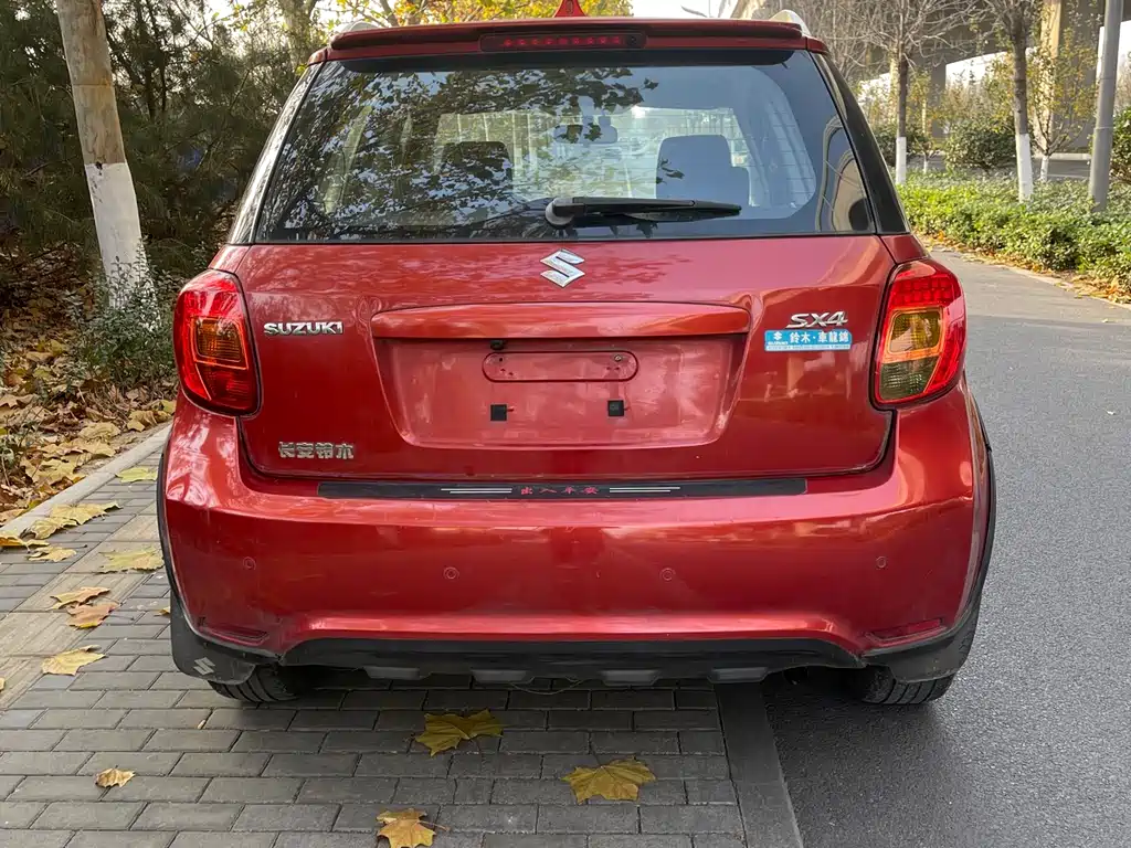 Suzuki SX4 2015 — фото 5