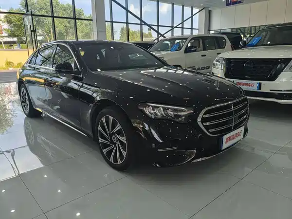 Mercedes-Benz E-Class 2024