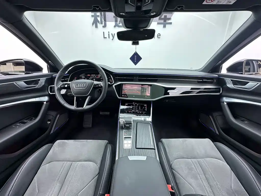 Audi A6L 2024