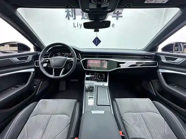 Audi A6L 2024