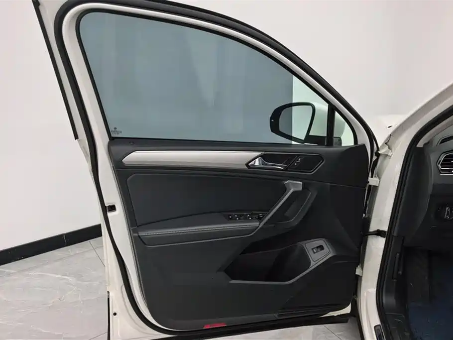 Volkswagen Tiguan L 2020