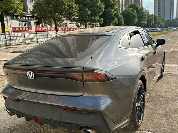 Changan UNI-V 2022