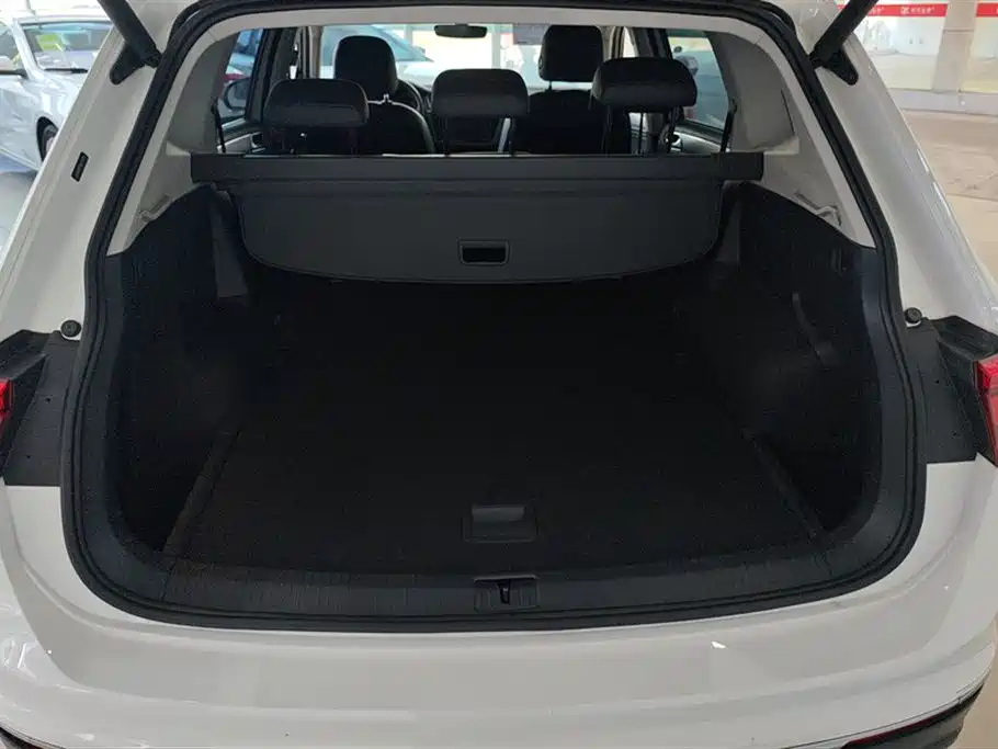 Volkswagen Tiguan L 2020