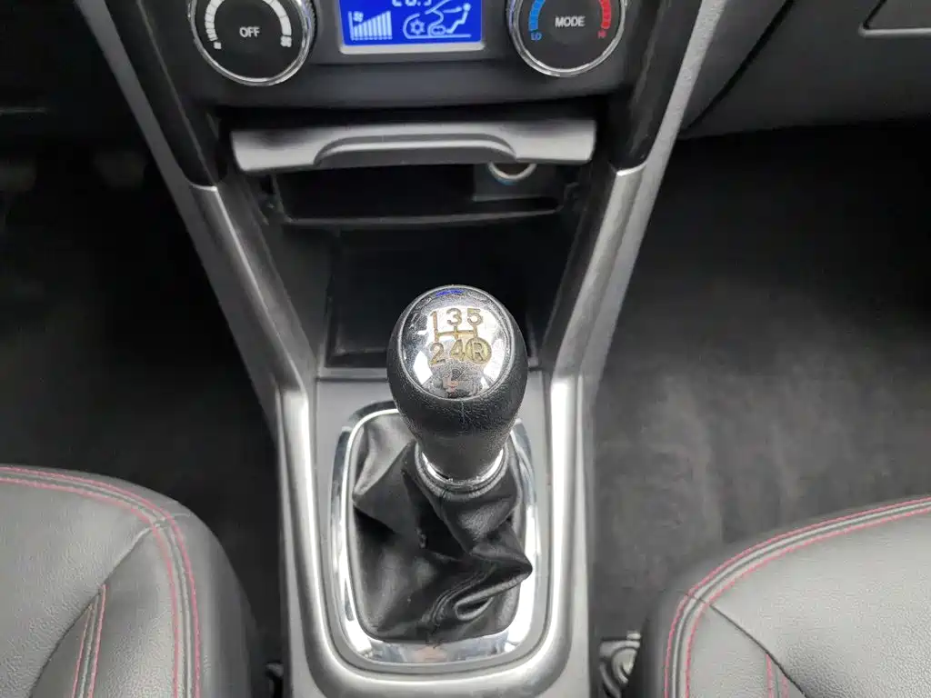 Chery Tiggo 3 2015 — фото 13
