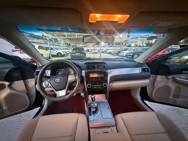 Toyota Camry 2012