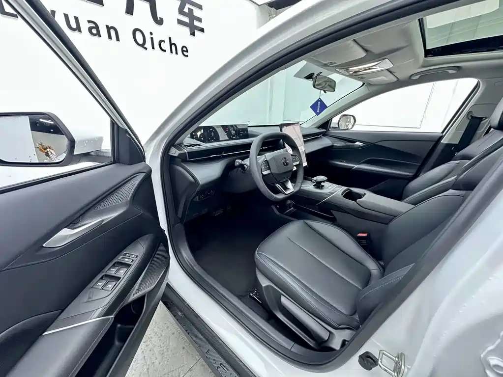 Changan Eado 2025 — фото 11