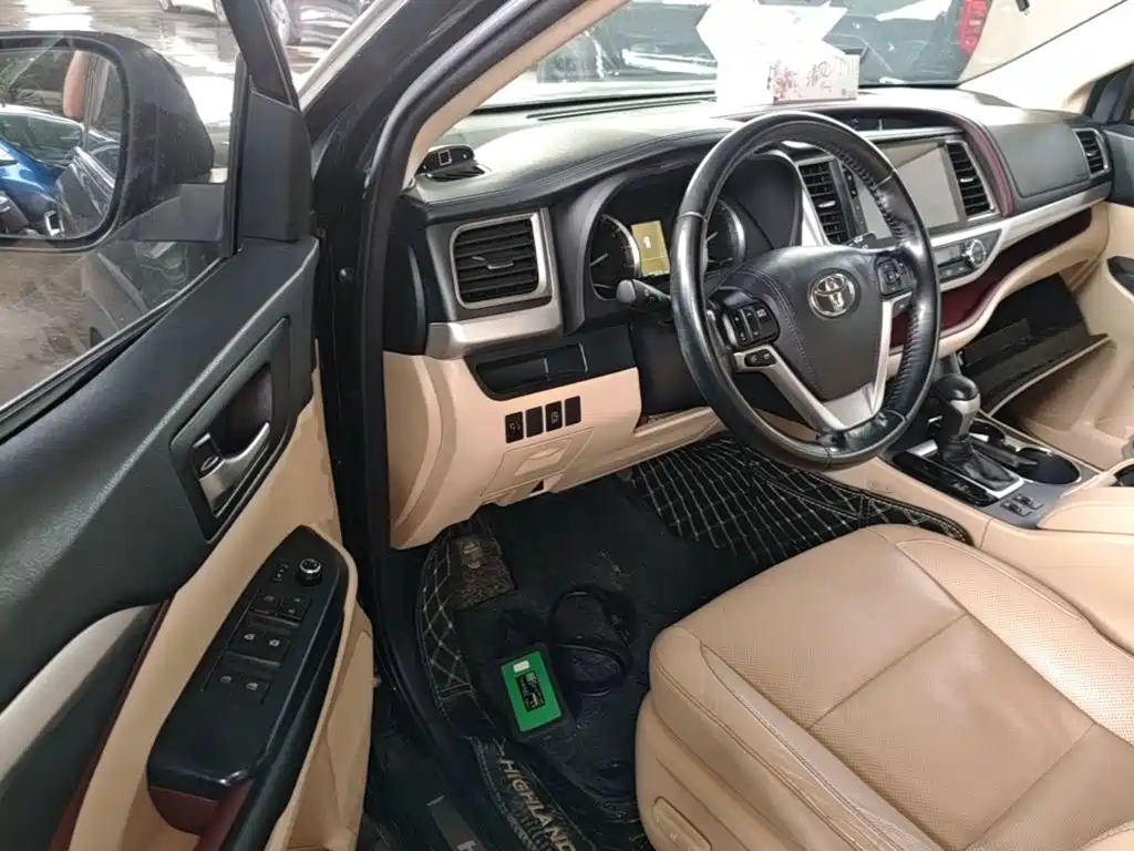 Toyota Highlander 2016 — фото 21