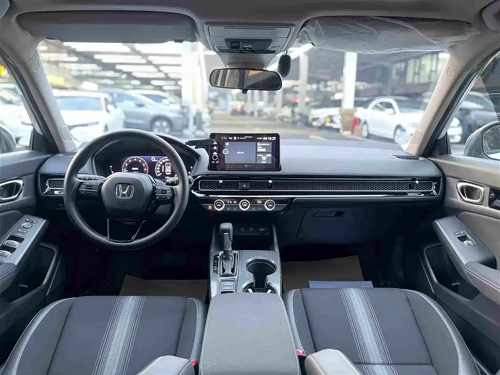 Honda Civic 2025 — фото 16