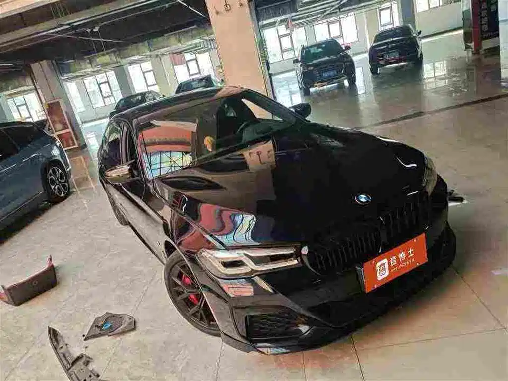 BMW 5 Series 2021