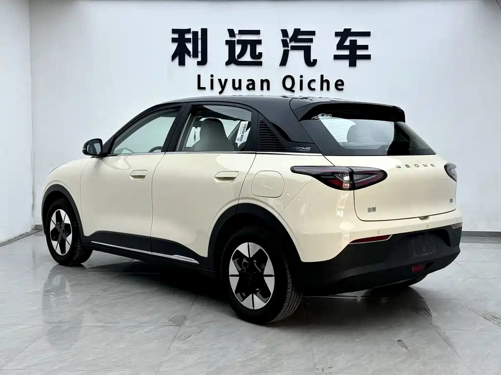 Geely Galaxy Starwish 2025 — фото 17