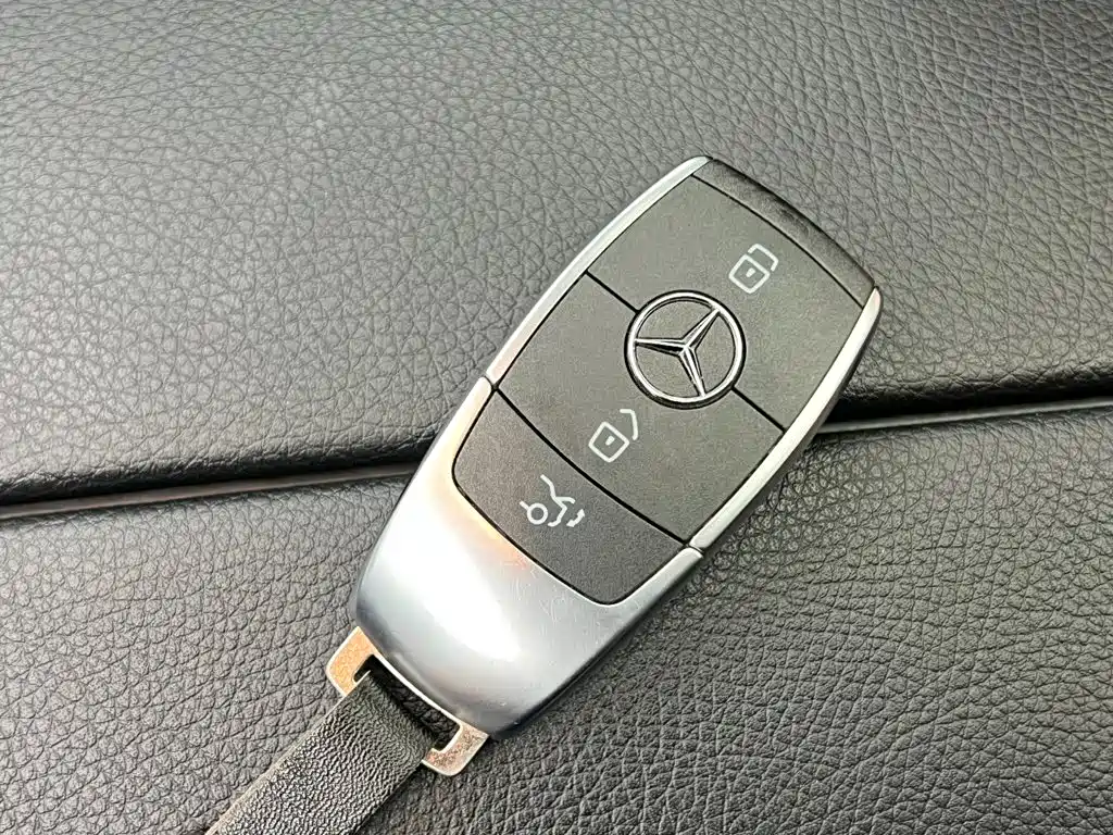 Mercedes-Benz C-Class 2020 — фото 19