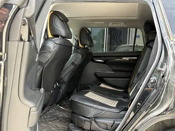 Toyota Highlander 2022